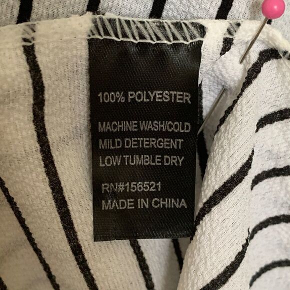 Black & White Striped Ruffled Shawl - Picture 3 of 5